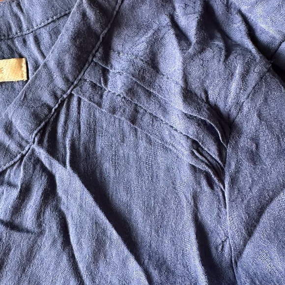 Skies are blue 3/4 length top. Blue. Size small - Picture 3 of 5